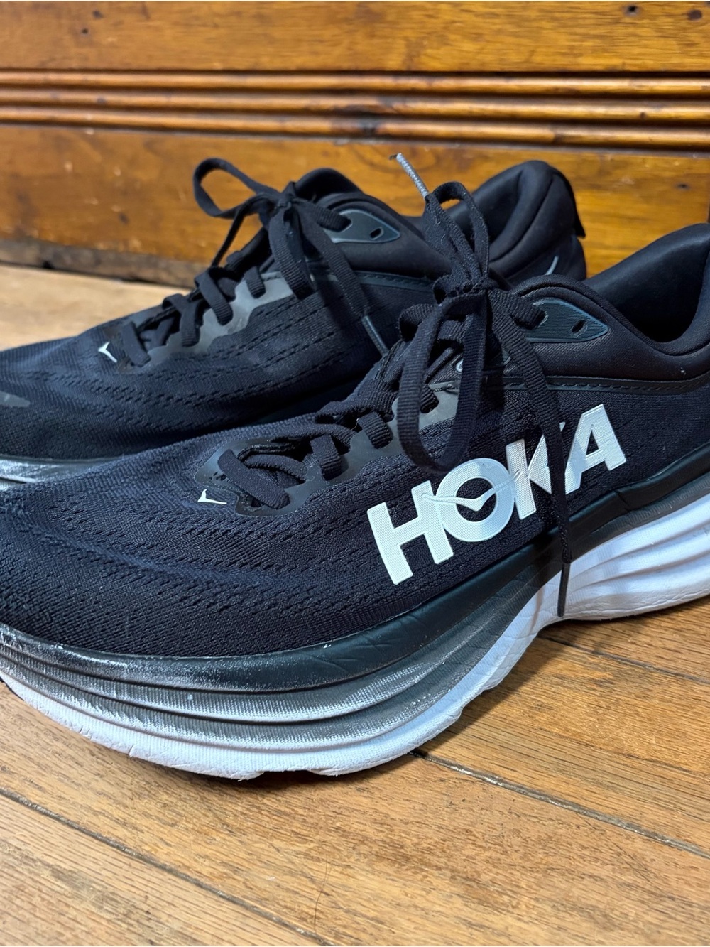 Hoka One One Bondi 8 Black & White Road Running Shoes Women’s 10.5D (Wide)